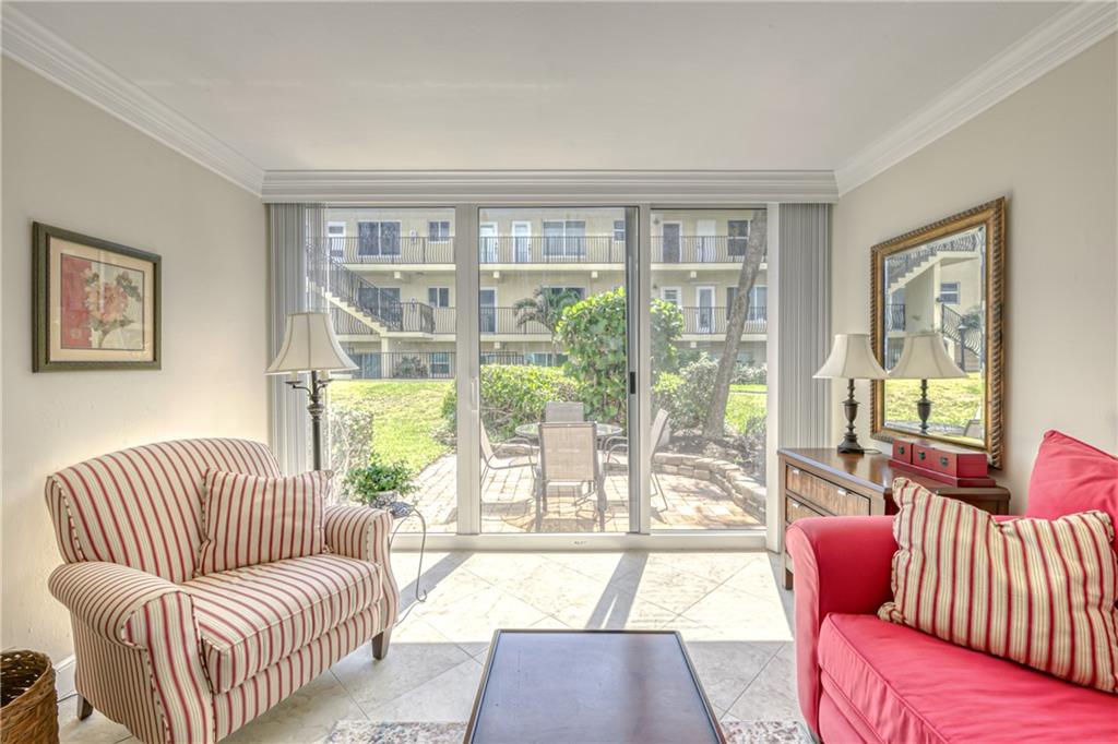Hillsboro Mile Ocean Apts - Residential