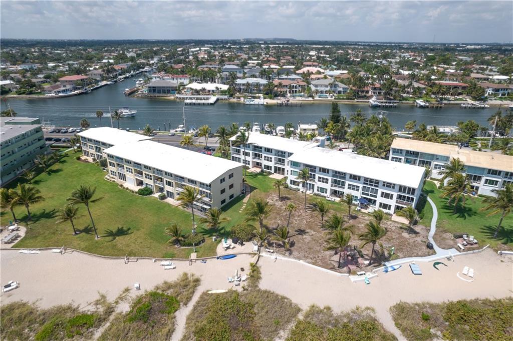 Hillsboro Mile Ocean Apts - Residential
