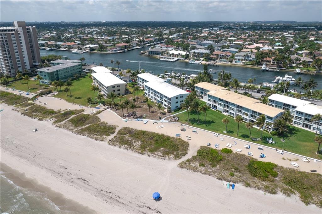 Hillsboro Mile Ocean Apts - Residential