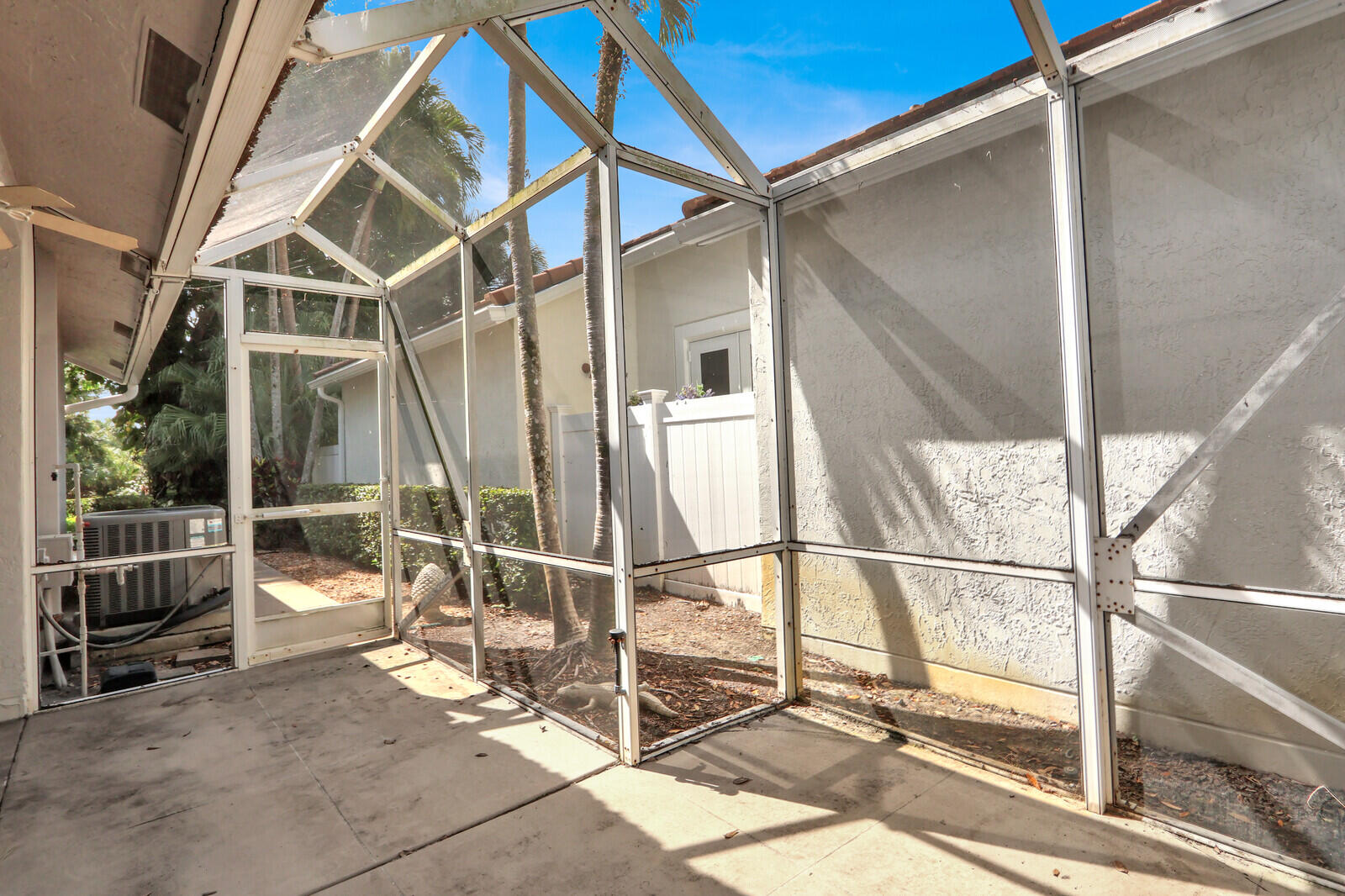 EASTPOINTE SUB 13A - Residential Lease