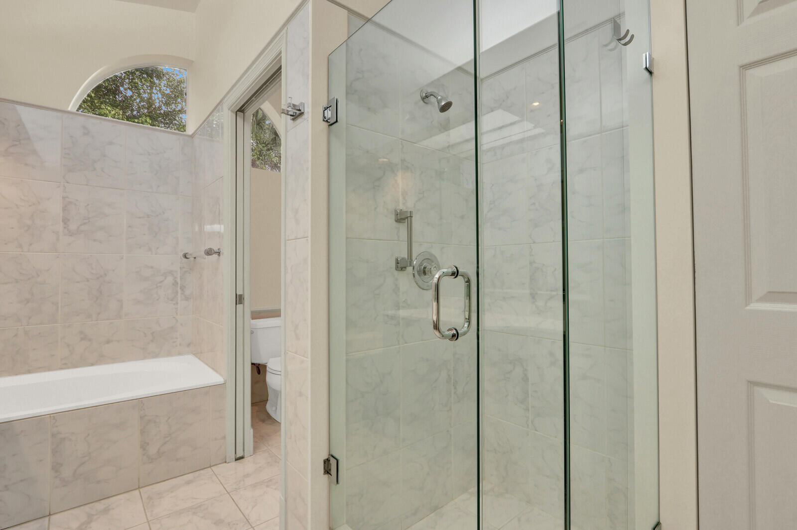 EASTPOINTE SUB 13A - Residential Lease