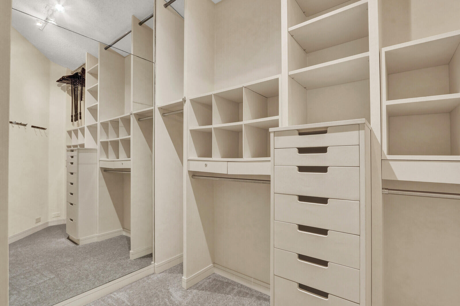 EASTPOINTE SUB 13A - Residential Lease