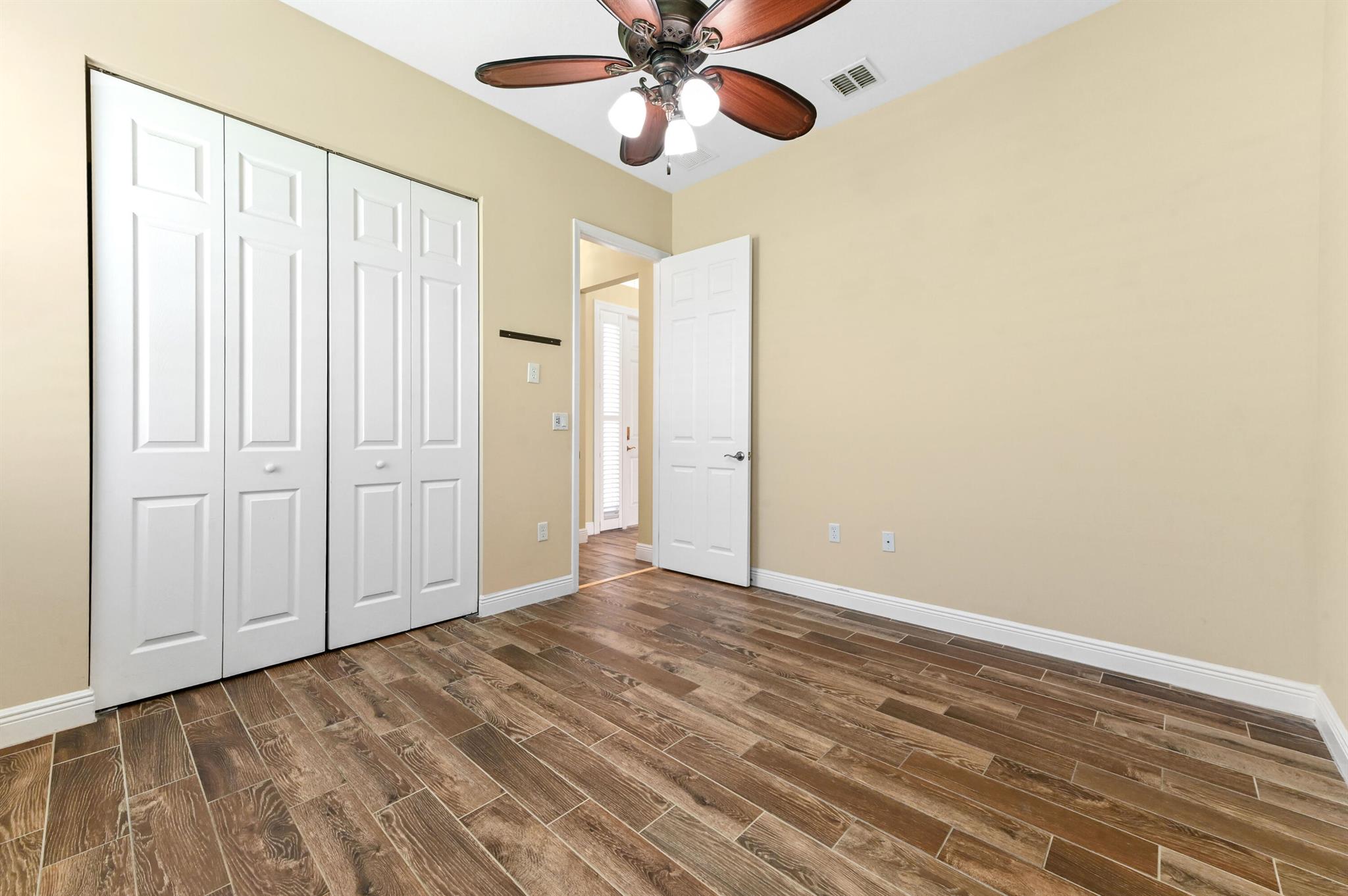PORTOSOL - Residential Lease