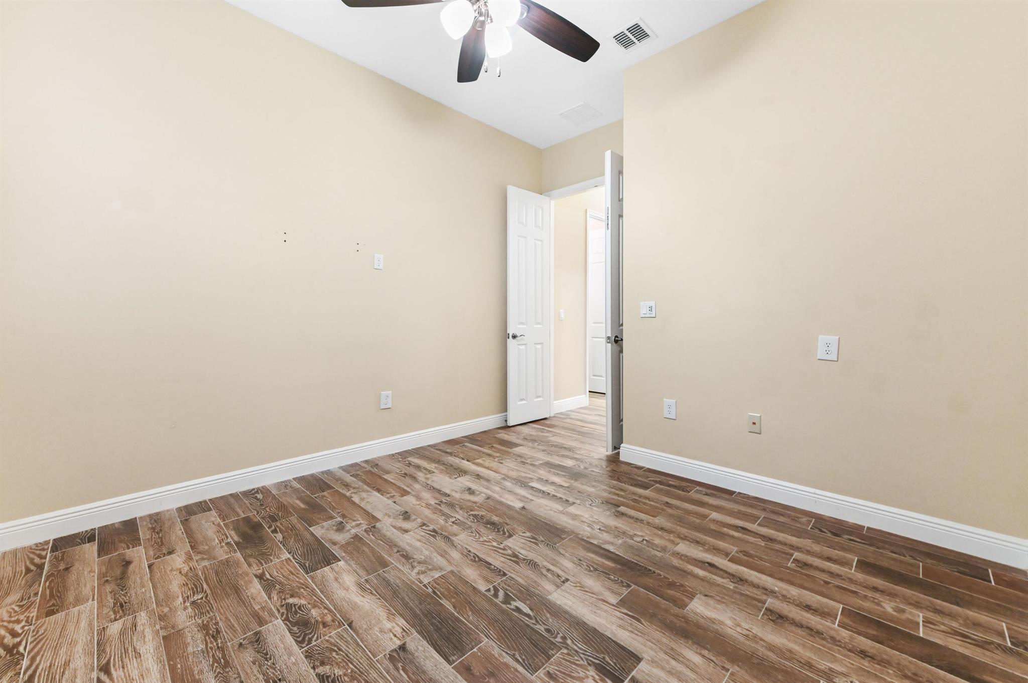 PORTOSOL - Residential Lease