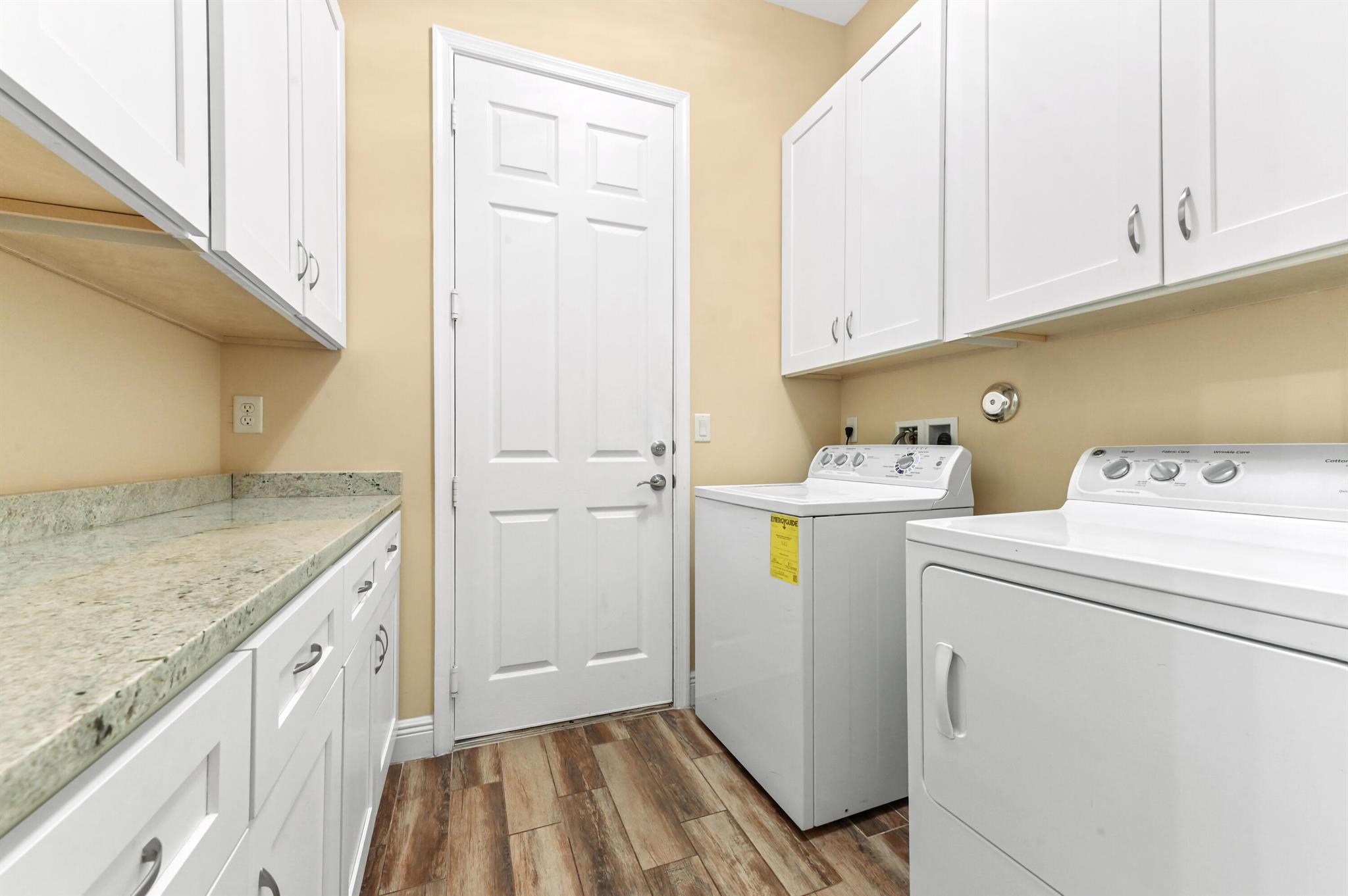 PORTOSOL - Residential Lease