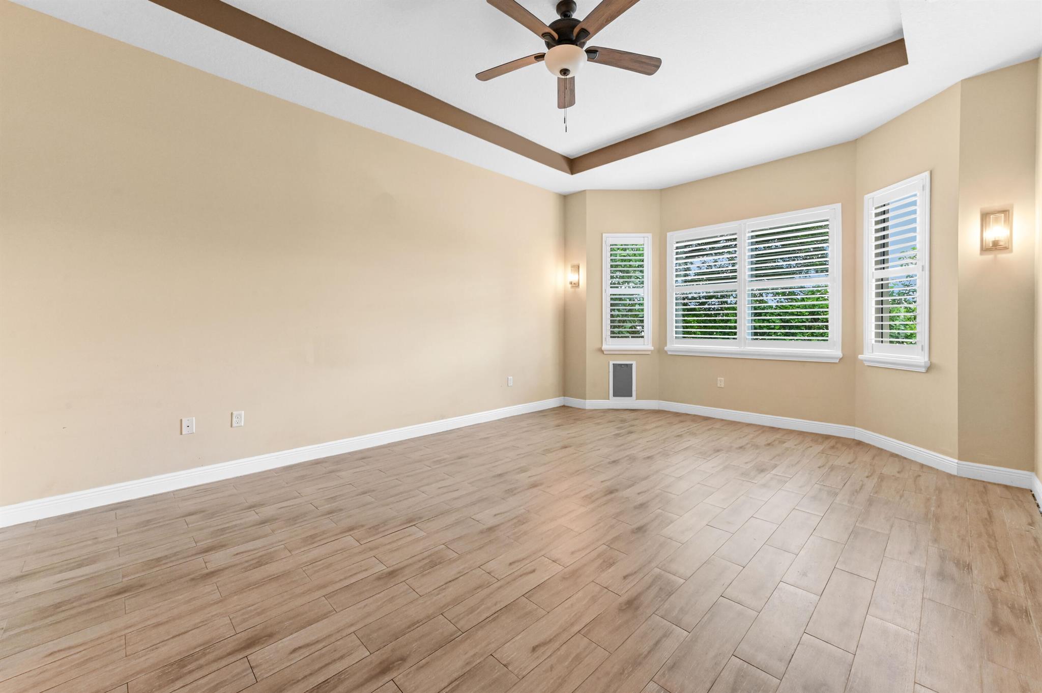 PORTOSOL - Residential Lease