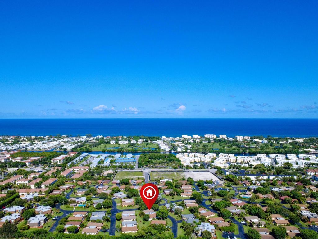 Photo of 517 SE 27th Terrace, Boynton Beach, FL 33435 (MLS # B26017588)