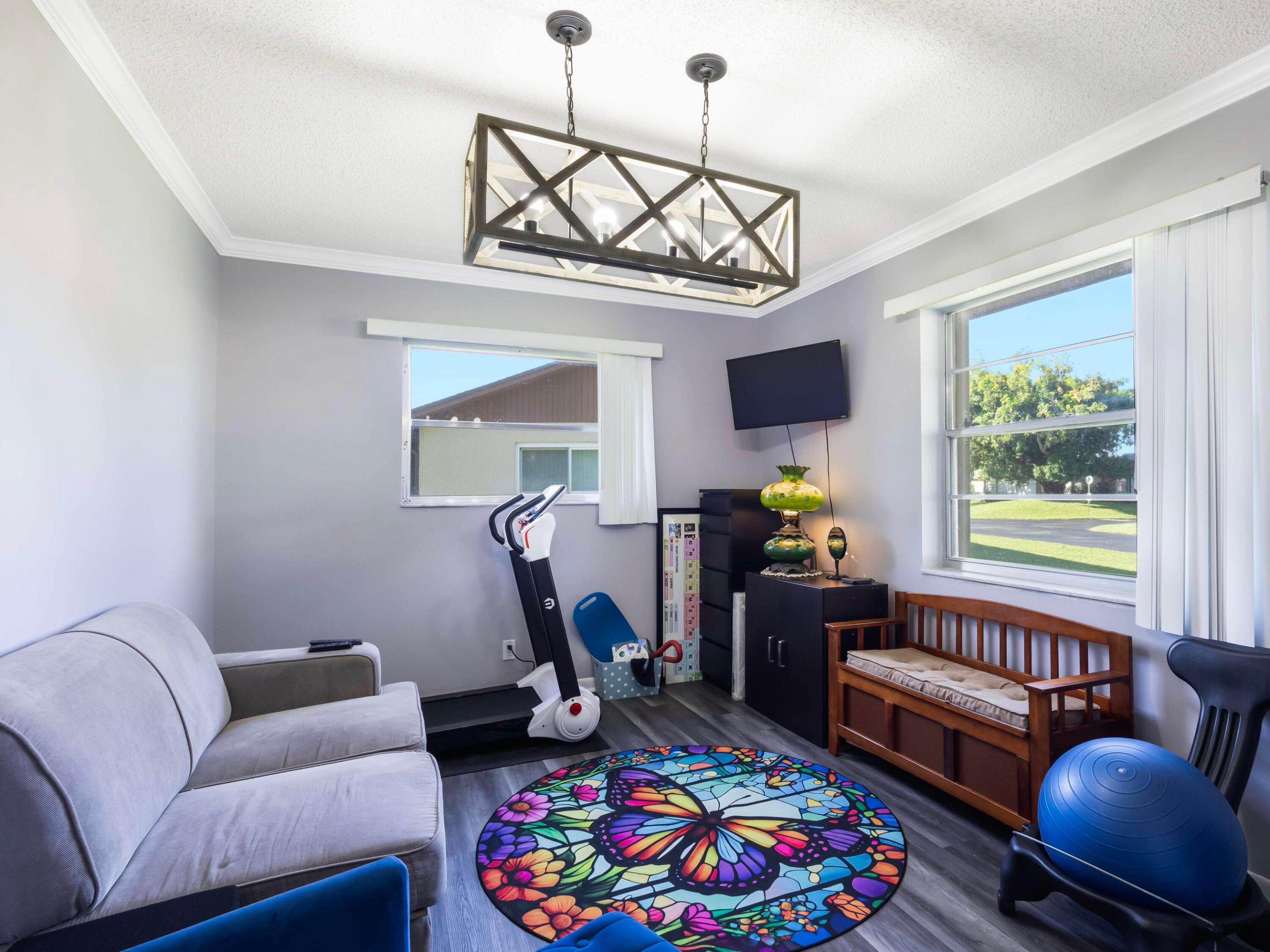 LOS MANGOS PATIO VILLAS AND TOWNHOMES - Residential