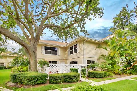 A home in Lake Clarke Shores