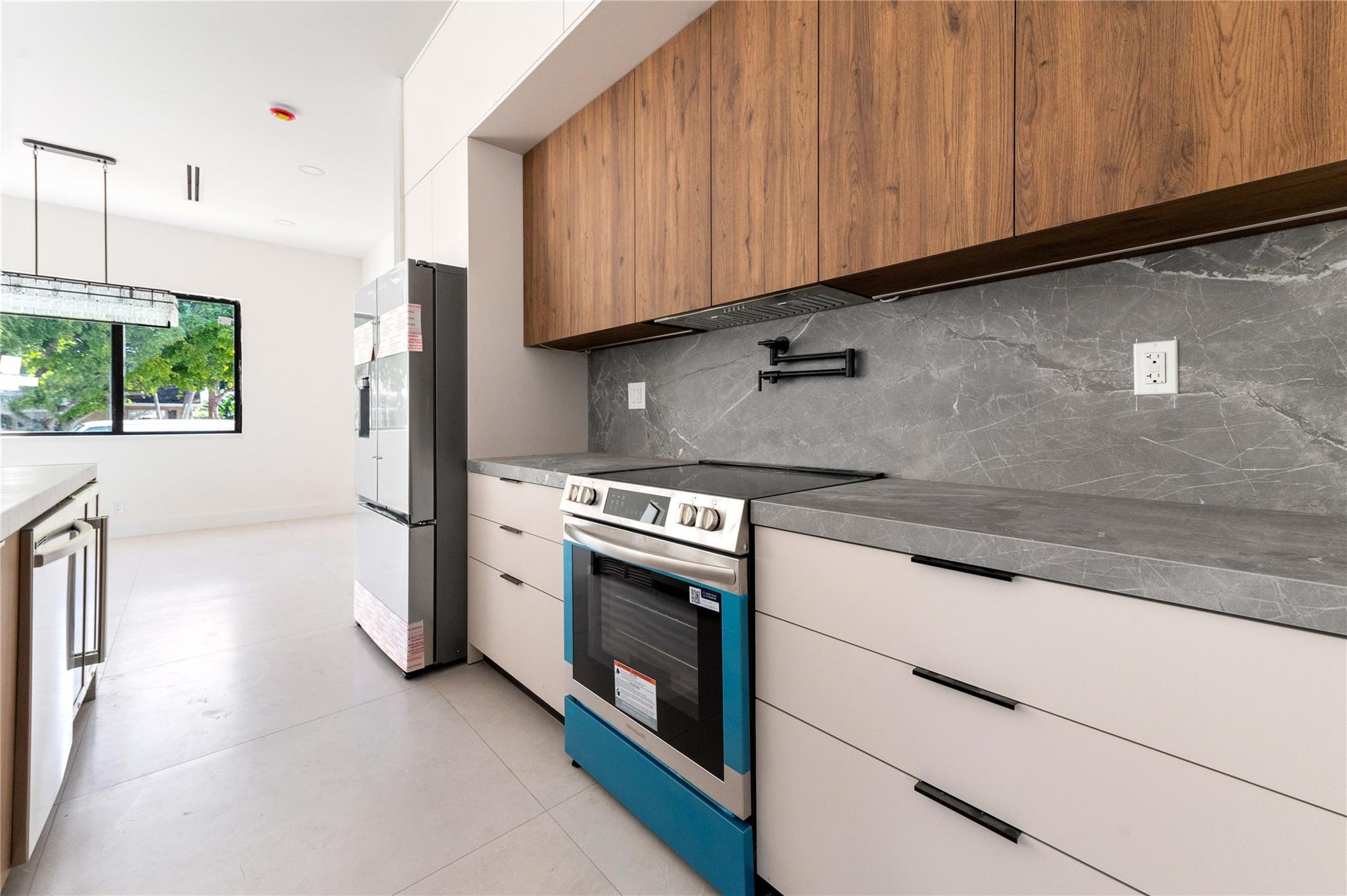 COCONUT CREEK 11TH SEC - Residential