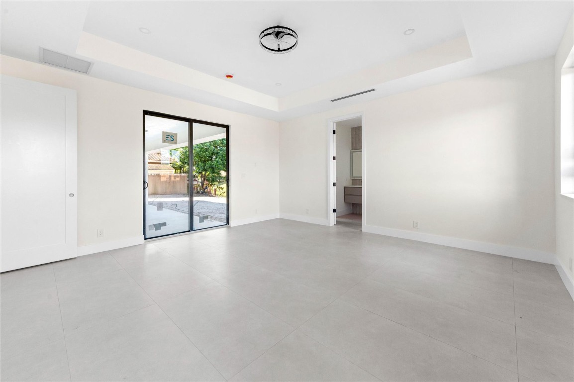 COCONUT CREEK 11TH SEC - Residential