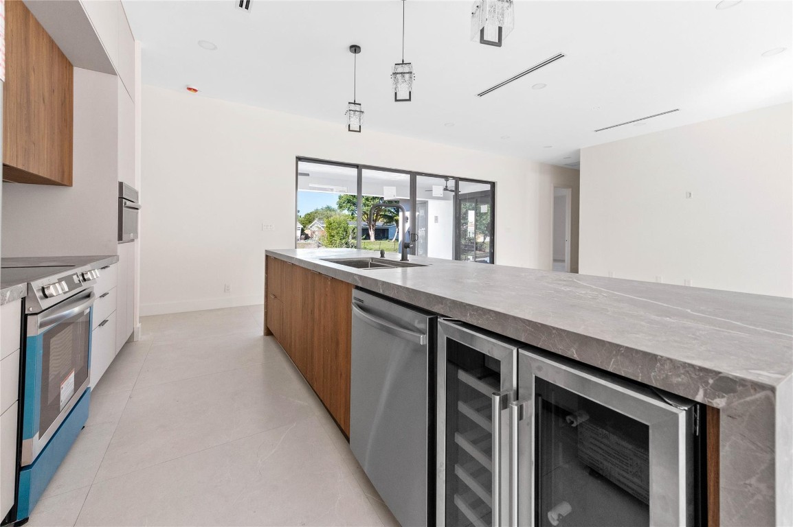 COCONUT CREEK 11TH SEC - Residential