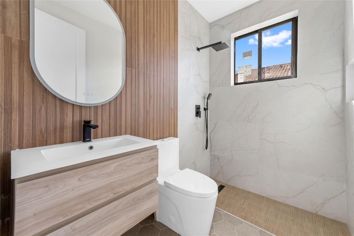 COCONUT CREEK 11TH SEC - Residential