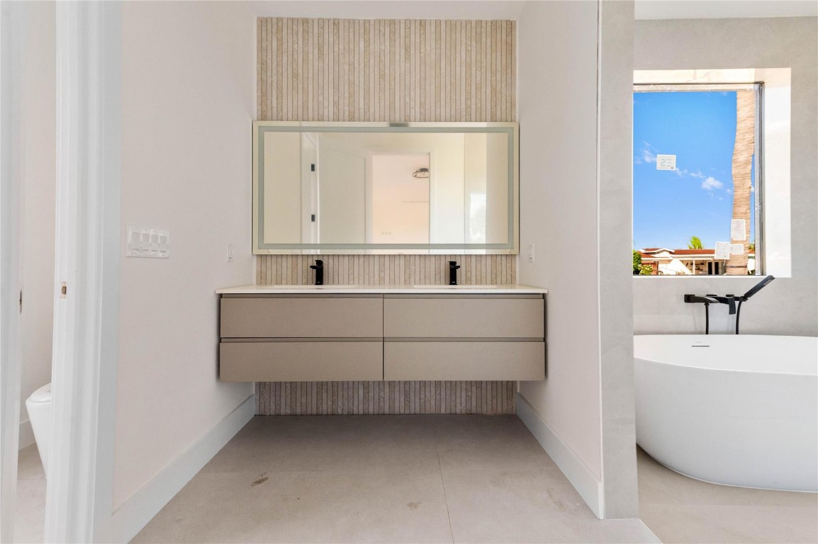 COCONUT CREEK 11TH SEC - Residential