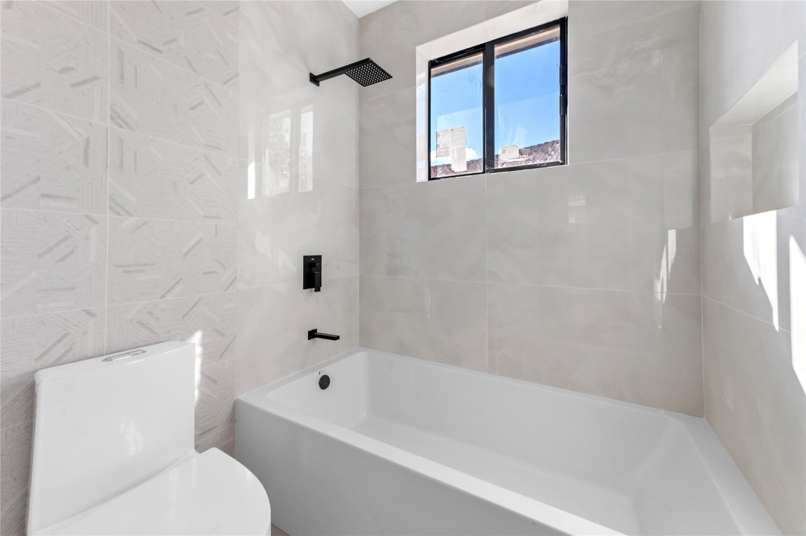 COCONUT CREEK 11TH SEC - Residential