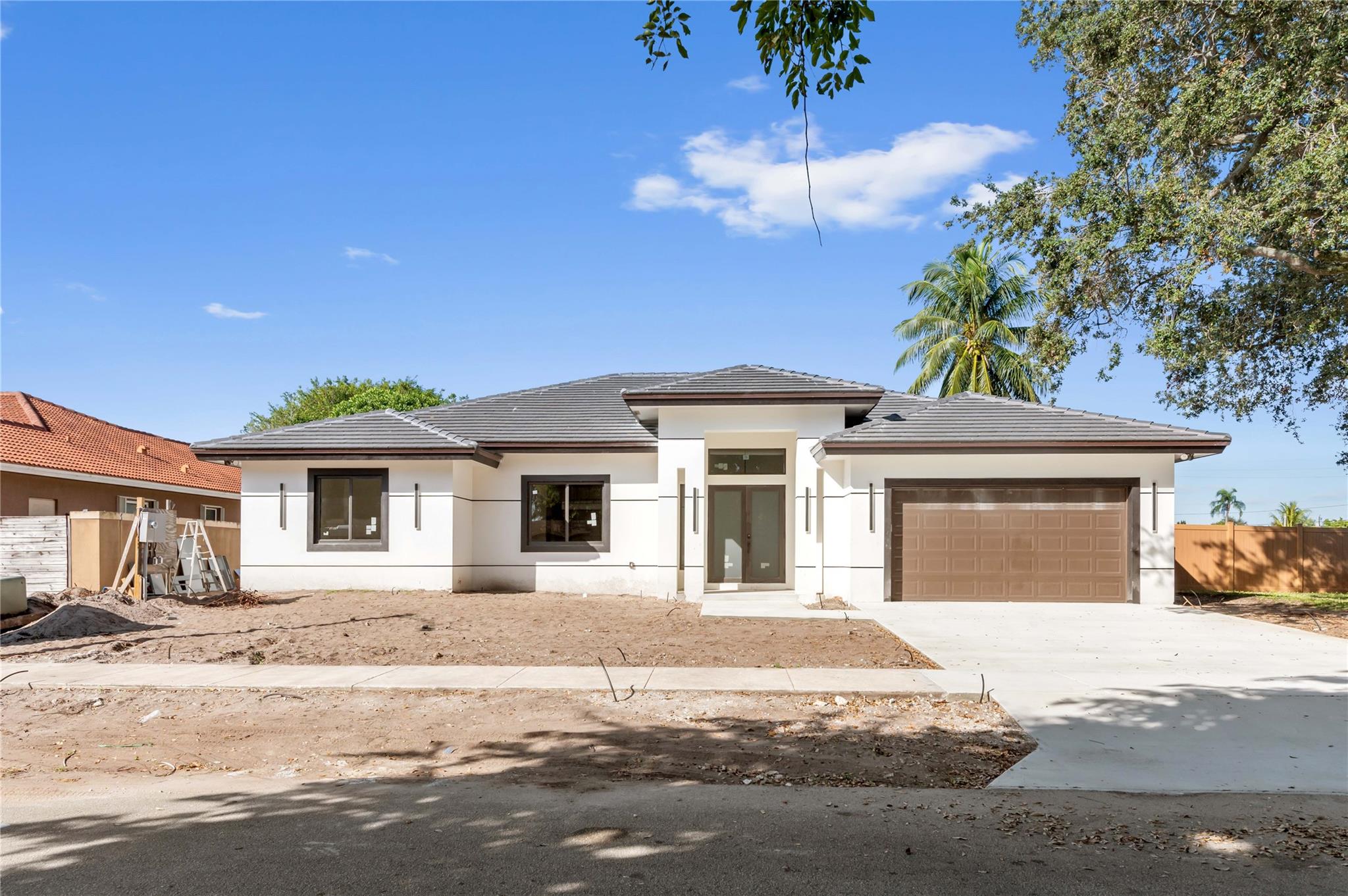 COCONUT CREEK 11TH SEC - Residential