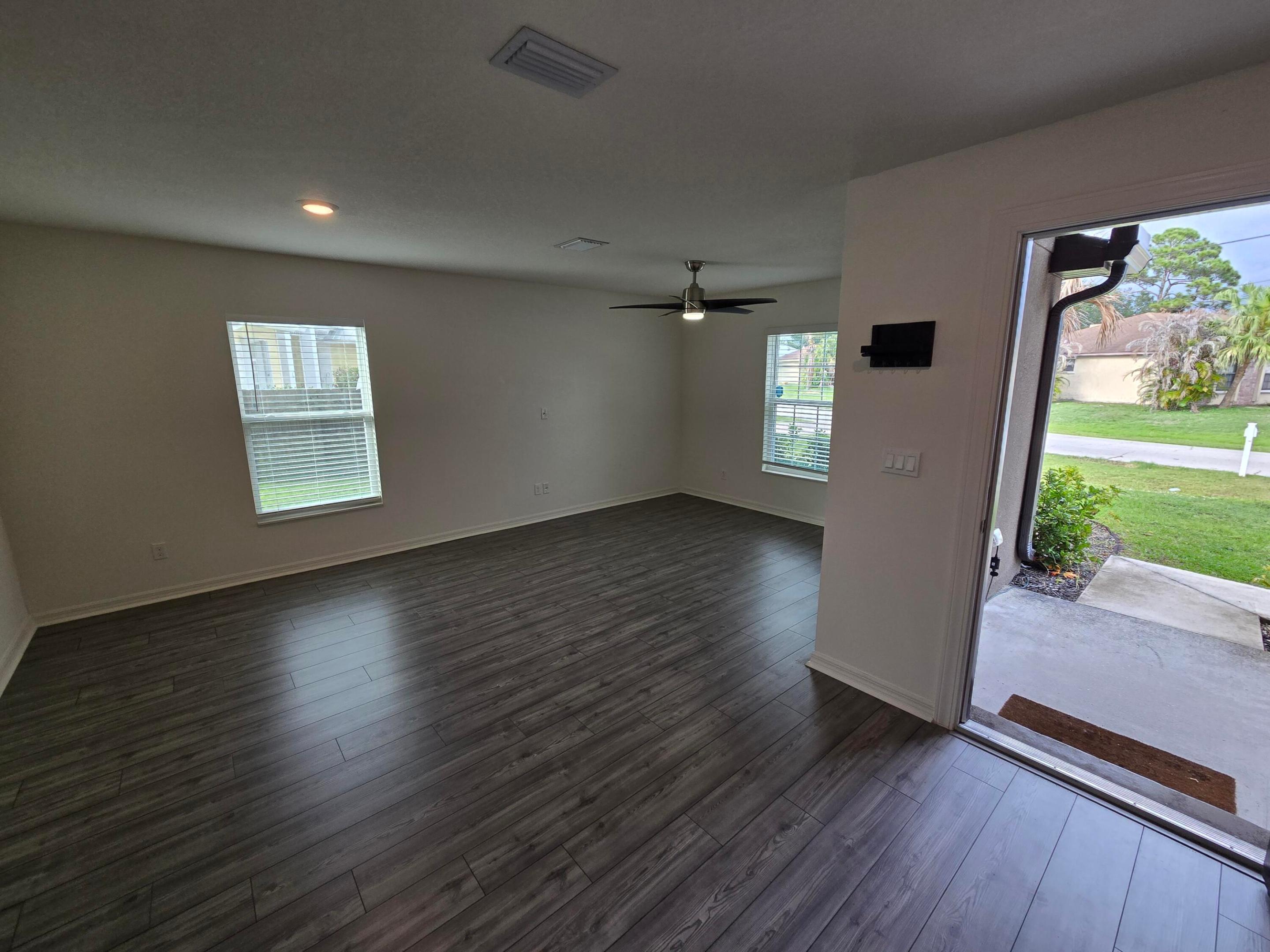 PORT ST LUCIE SECTION 35 - Residential