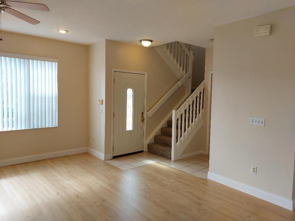 Photo of 331 Oak Crest Terrace #331, Jupiter, FL 33458 (MLS # R10954226)