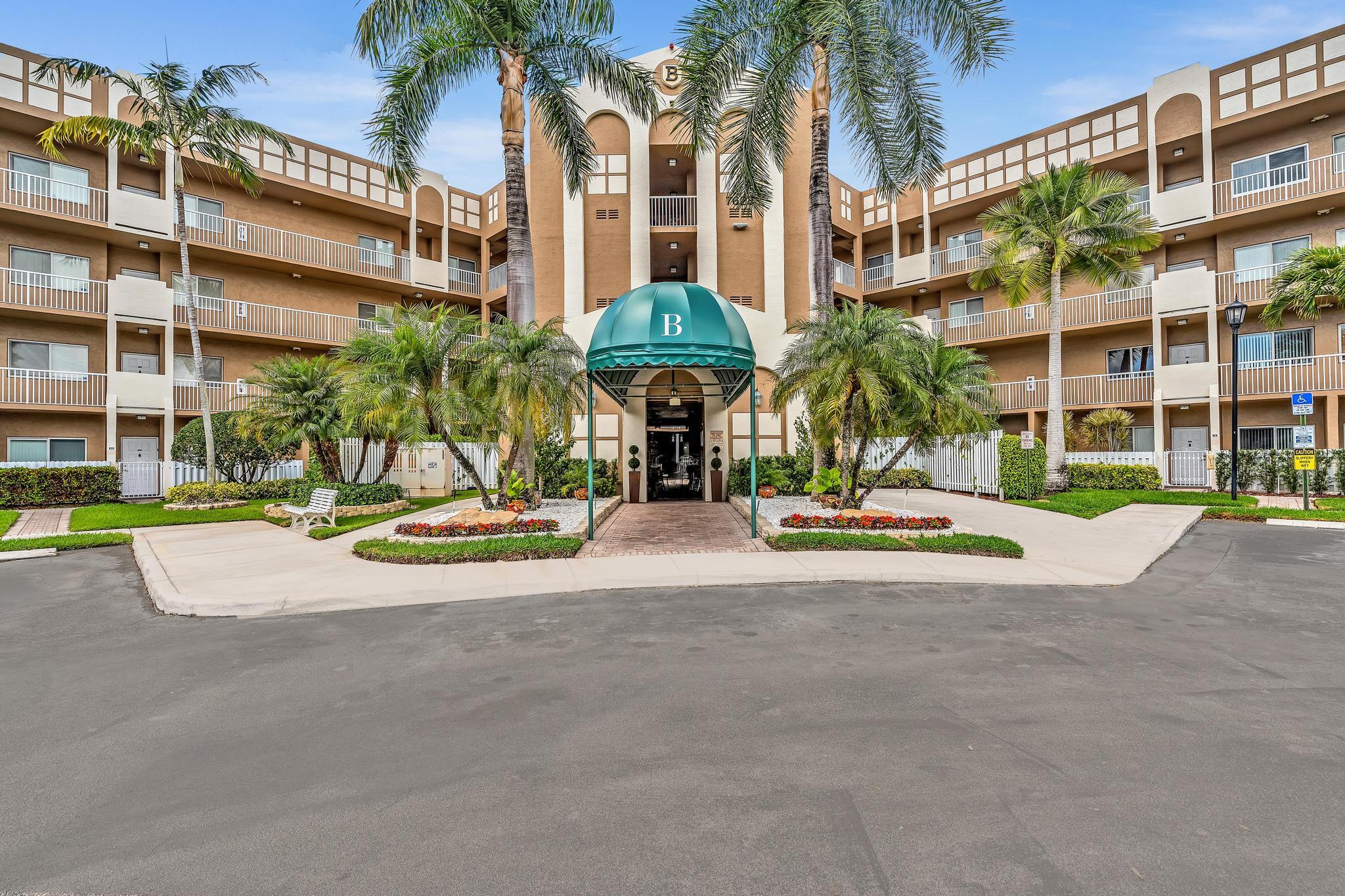 SOUTHAMPTON CONDOMINIUM - Residential