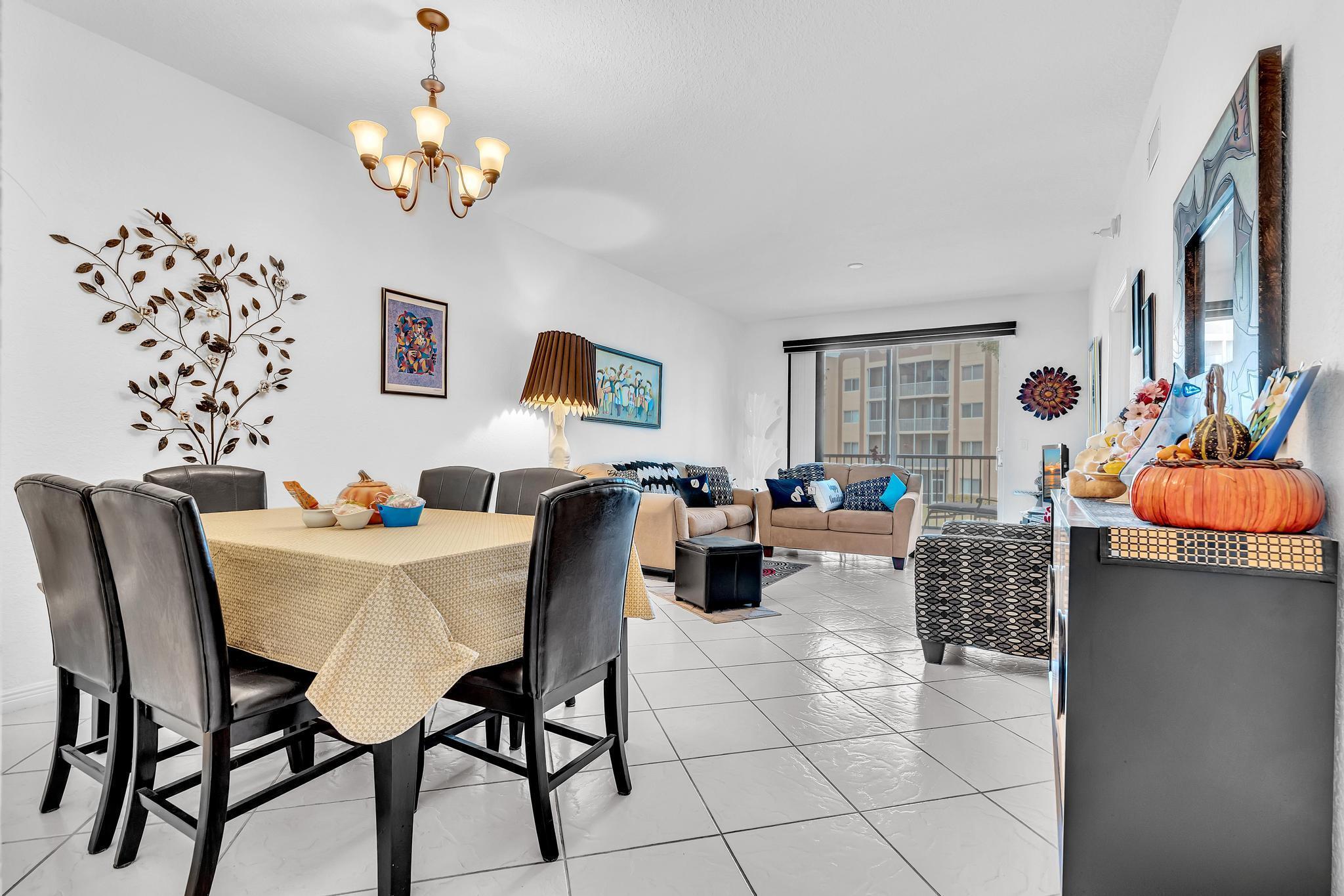 SOUTHAMPTON CONDOMINIUM - Residential