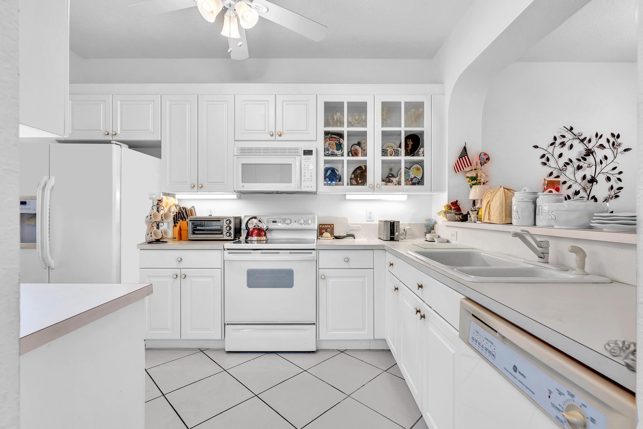 7623 Southampton Terrace 211