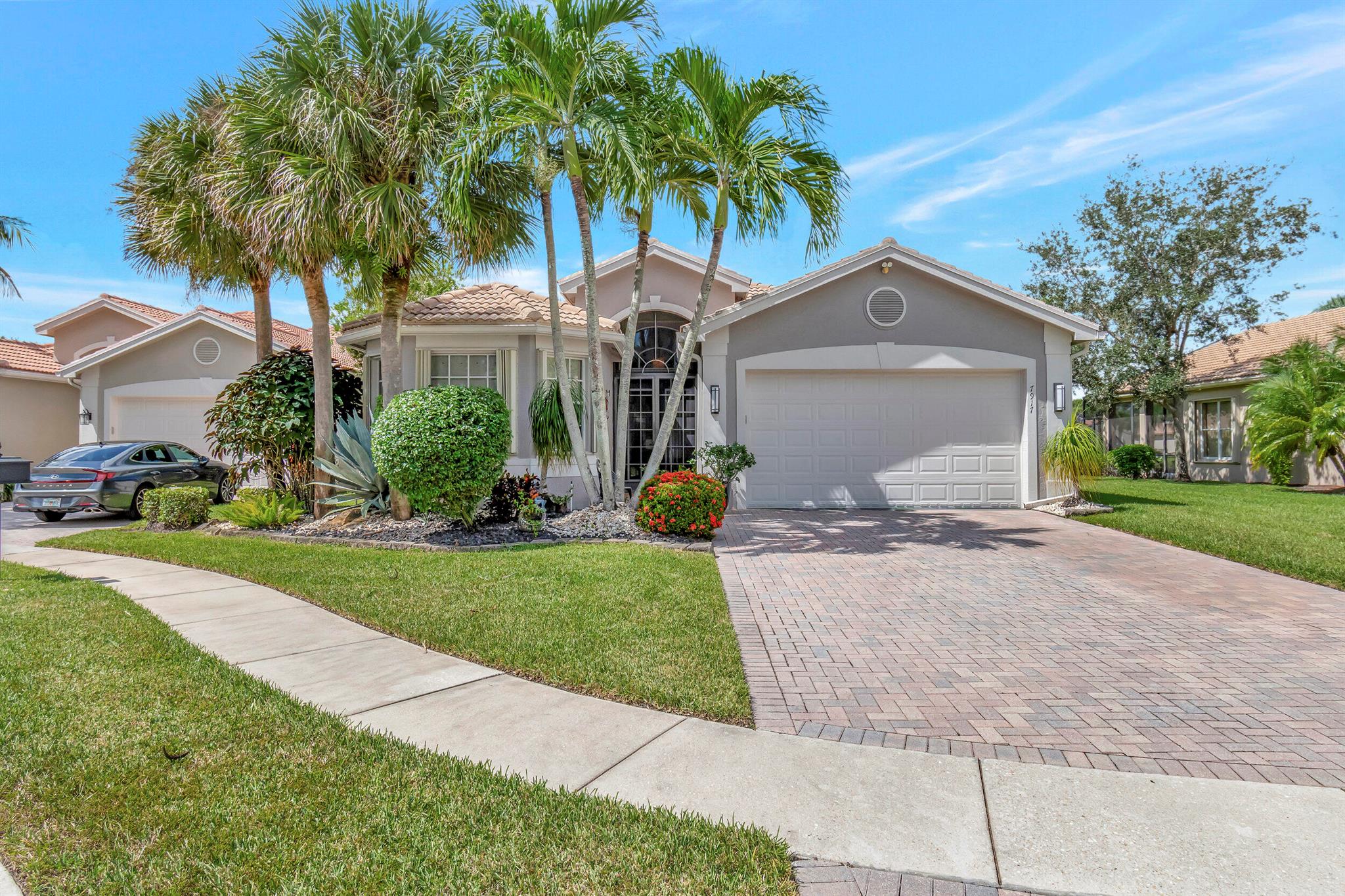 7917 Charlemont Point