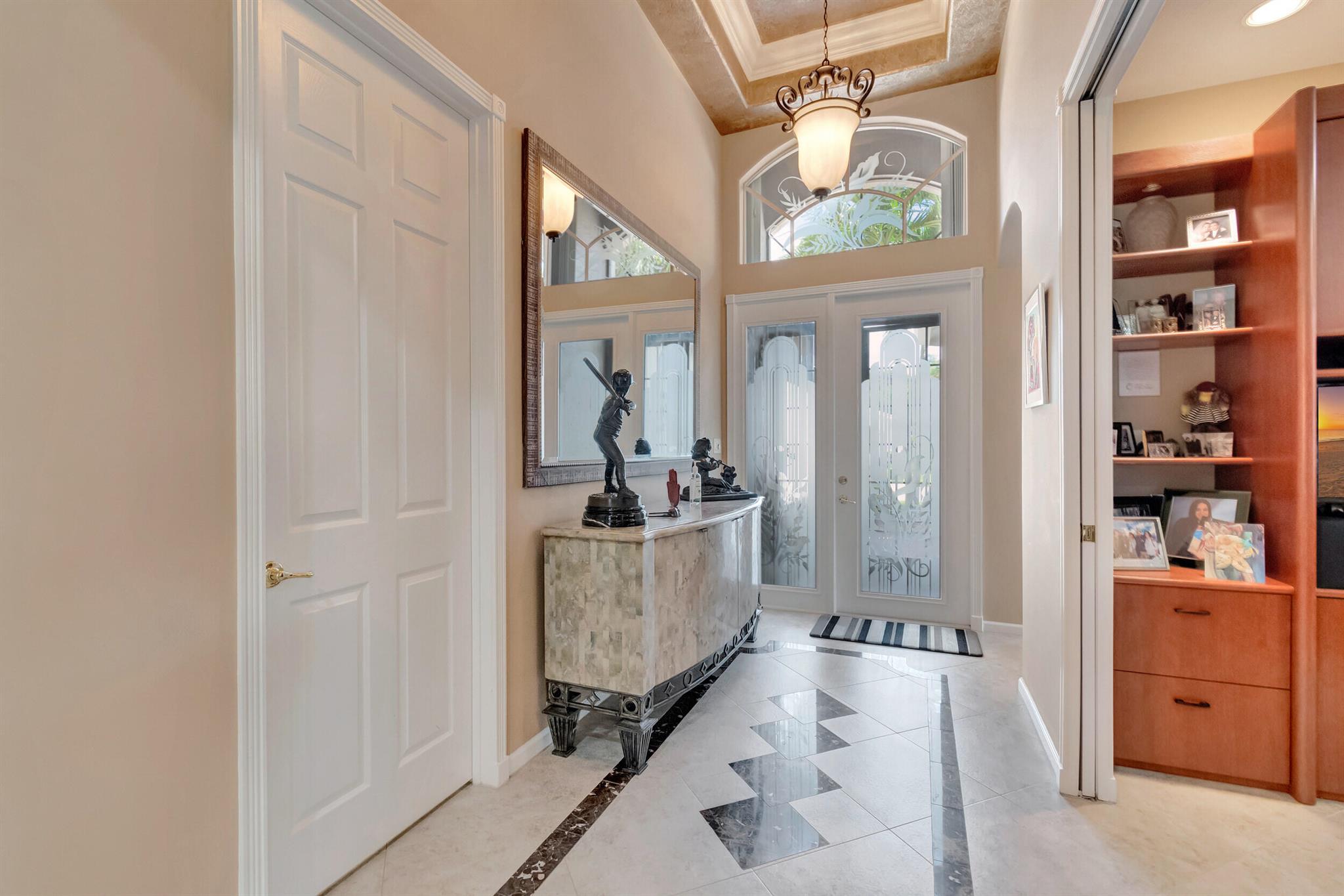 7917 Charlemont Point