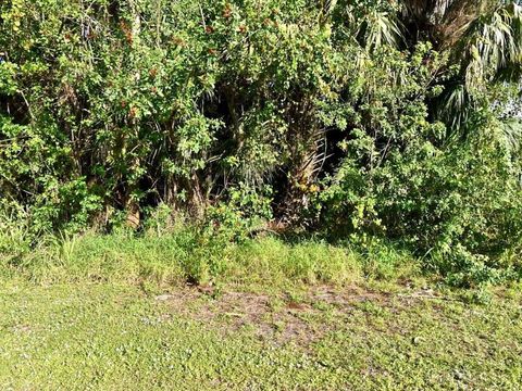 Photo of Xxx N 45th Street, Fort Pierce, FL 34946 (MLS # R11153680)