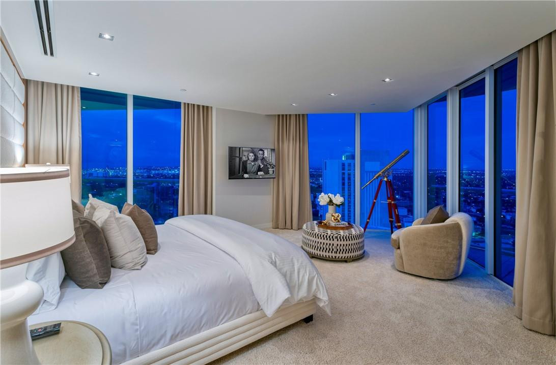 Las Olas River House - Residential