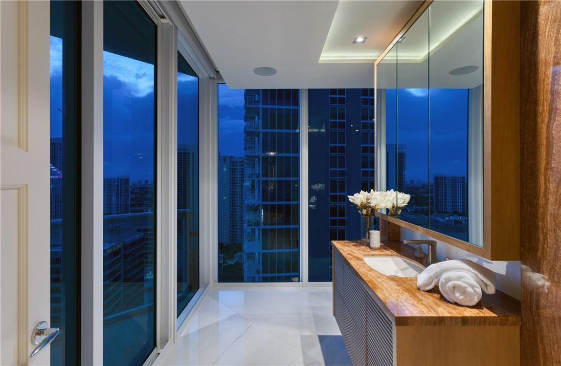 Las Olas River House - Residential