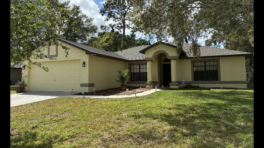 THIS HOME HAS BEEN PINNED AND PUMP UNDERNEATH HOUSE WITH CEMENT. 28 TRUCK FULL. RESTORATION COMPLETE. NEVER HAVE TO WORRY ABOUT ANY SINK HOLE ISSUES. FRESHLEY PAINTED, VINYL FLOOR PLANKS THROUGHT HOME, VERY DURABLE FLOORING, WATER HEATER 5 YEARS OLD. APPLIANCES LESS THAN 5 YEARS OLD, SPRINKLER SYSTEM.  ALARM SYSTEM.  CENTRAL AIR. ROOF ONLY 2 YEARS OLD. DUAL SINKS IS IN THE GUESS BATHROOM. LARGE GUESS BATH. HAS DOOR TO EXIT INTO PATIO. MINUTES AWAY FROM SUNCOAST HWY, CLOSE TO ALL MAJOR HWY, GREAT NEIGHBORHOOD,  LARGE YARD. GREAT ROOM AREA IS 20 X 20,[ LARGE],  DINING ROOM THERE AS WELL. BESIDES THE 4 BEDROOMS, ALSO HAS A STUDY/ OR PLAYROOM/ FLEX ROOM. SPLIT FLOOR PLAN, VERY WELL LAID OUT FOR COMFORT. HOME HAS BEEN CARED FOR THROUGH THE YEARS. READY TO MOVE IN, NO NEED TO DO ANYTHING. BRING ALL SERIOUS OFFERS. PLENTY OF PARKING AND LARGE DOUBLE CAR GARAGE. THE WASHER AND DRYER AND SWING SET ARE NOT INCLUDED IN PURCHASE.  ONLY PRE-APPROVED BUYERS PLEASE. OFFERS MUST INCLUDE THE PRE-APPROVAL LETTER OR IF CASH THEN PROOF OF FUNDS. VERY EASY TO SHOW. TEXT LISTING AGENT.