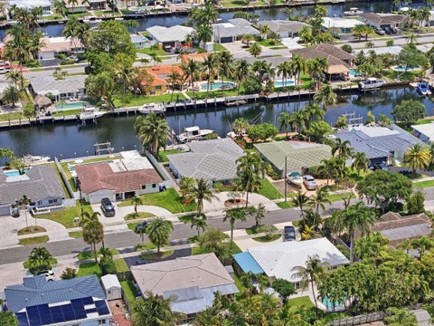 Tiny photo for 380 SE 5th Avenue, Pompano Beach, FL 33060 (MLS # B26018916)