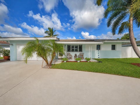 Tiny photo for 380 SE 5th Avenue, Pompano Beach, FL 33060 (MLS # B26018916)