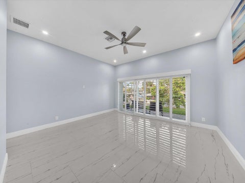 Tiny photo for 380 SE 5th Avenue, Pompano Beach, FL 33060 (MLS # B26018916)
