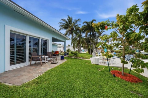 Tiny photo for 380 SE 5th Avenue, Pompano Beach, FL 33060 (MLS # B26018916)