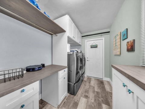 Tiny photo for 380 SE 5th Avenue, Pompano Beach, FL 33060 (MLS # B26018916)