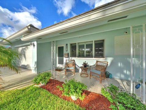 Tiny photo for 380 SE 5th Avenue, Pompano Beach, FL 33060 (MLS # B26018916)