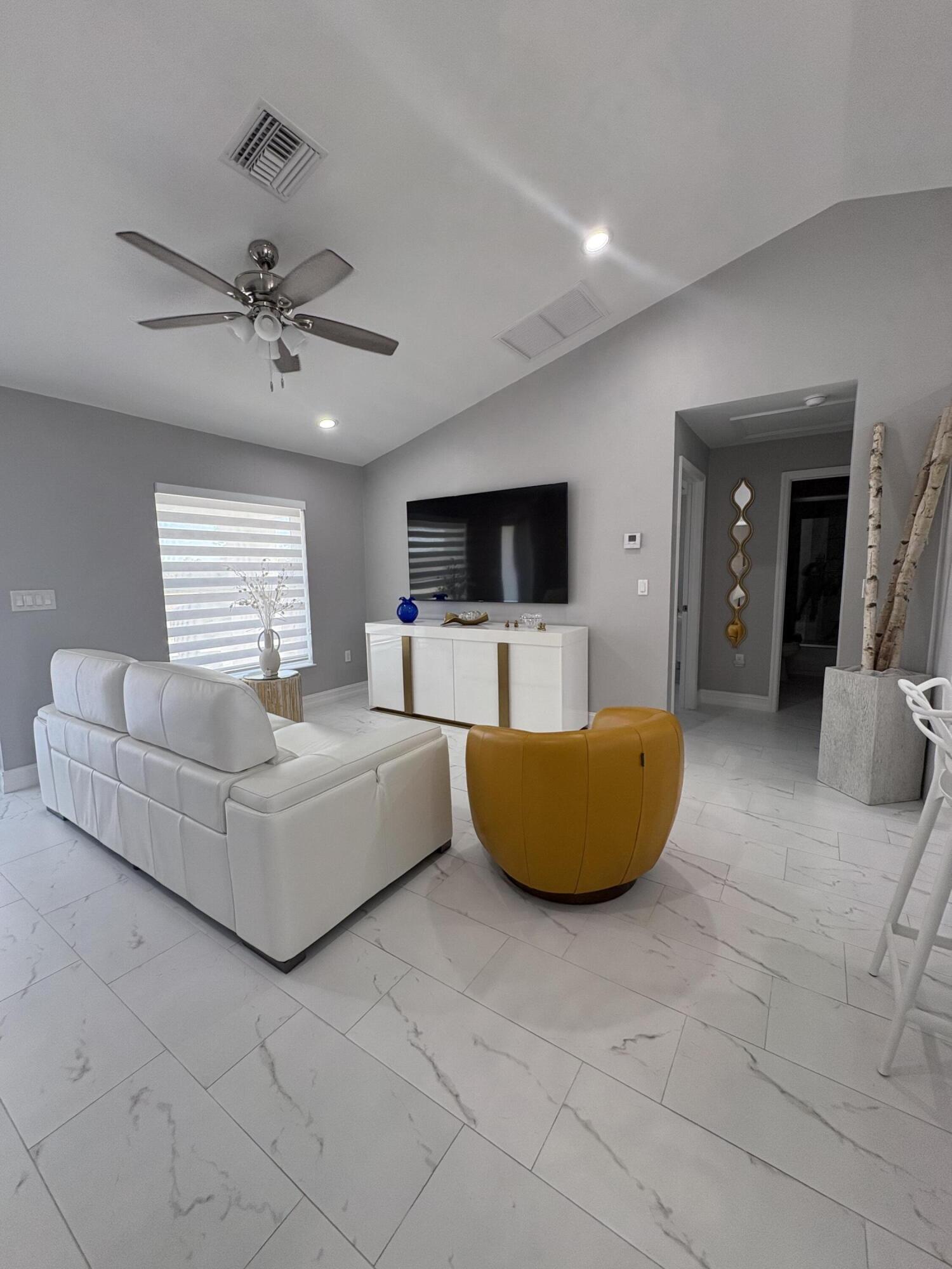 PORT LABELLE UNIT 8 - Residential