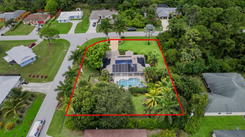 Photo of 1918 SW Bellevue Avenue, Port Saint Lucie, FL 34953 (MLS # R11017004)