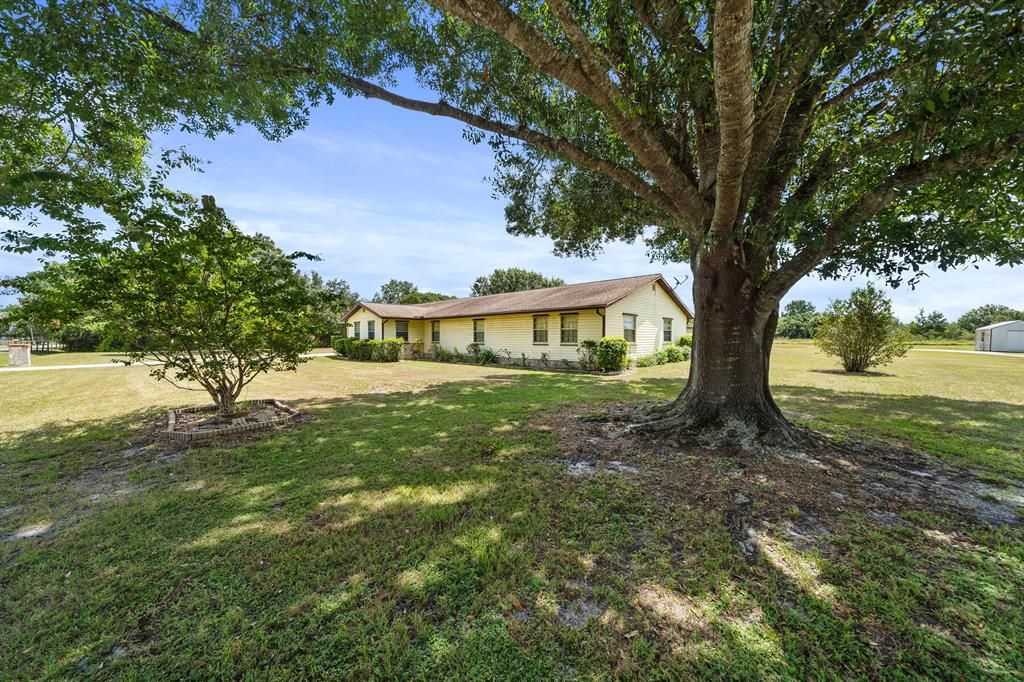 Photo of 458 Bridlewood Way Way, Fort Pierce, FL 34945 (MLS # R10821907)