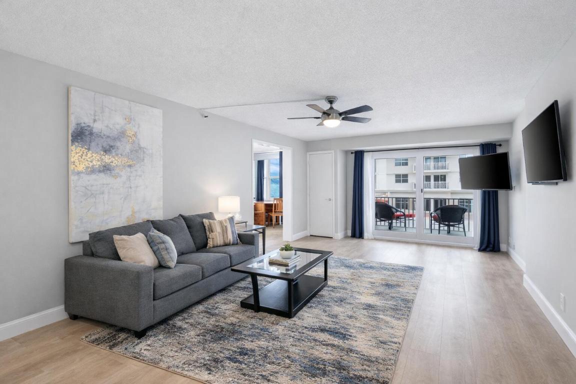 4511 S Ocean Boulevard 106