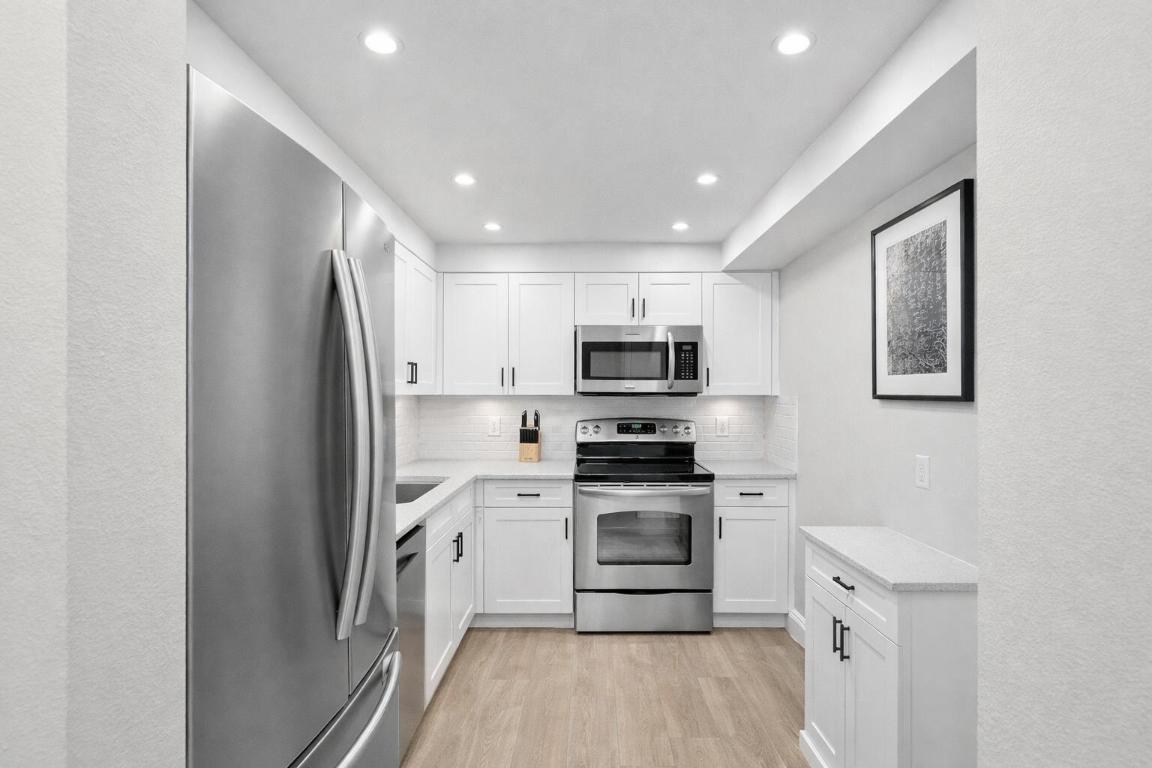 4511 S Ocean Boulevard 106