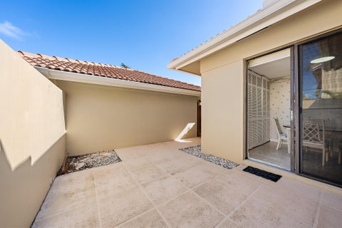 Tiny photo for 275 OLD MEADOW Way, Palm Beach Gardens, FL 33418 (MLS # B26090704)