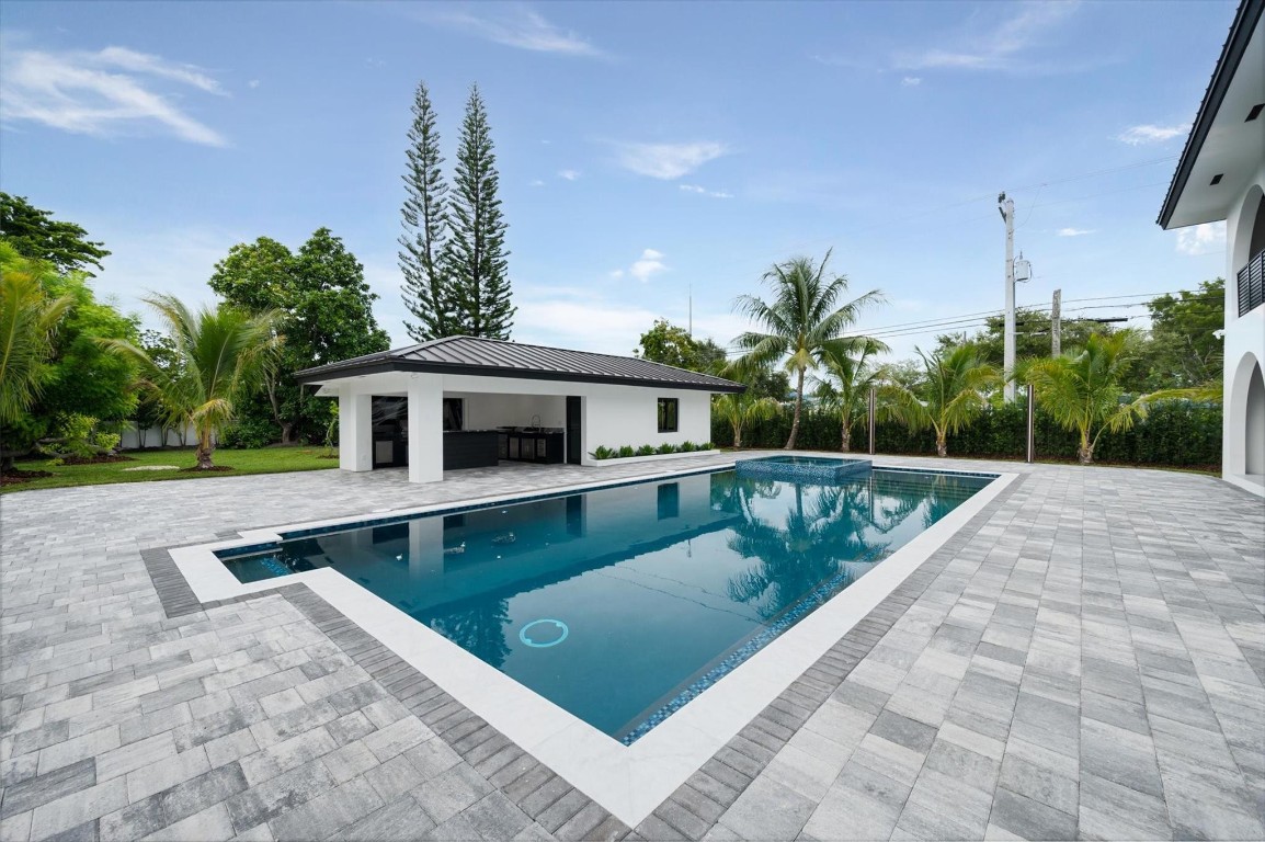 MILLER DRIVE ESTATES - Residential