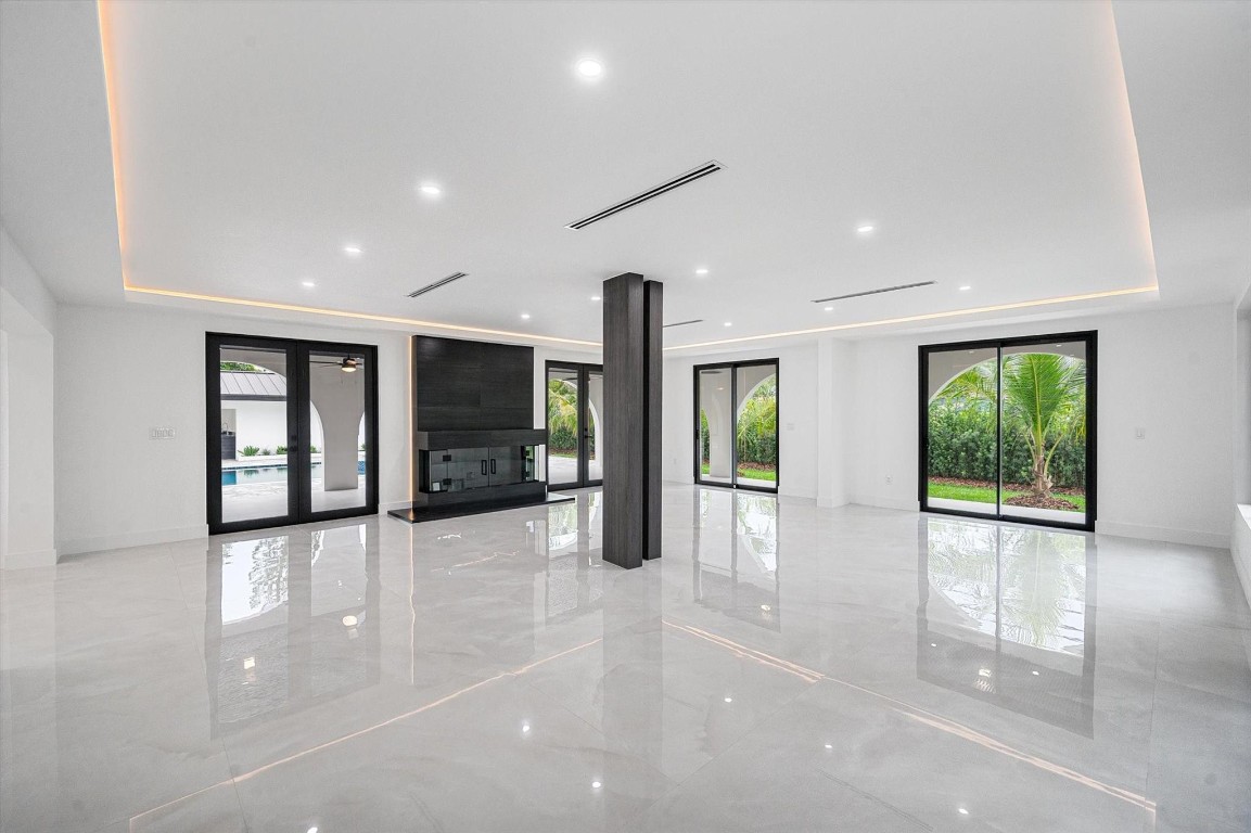 MILLER DRIVE ESTATES - Residential