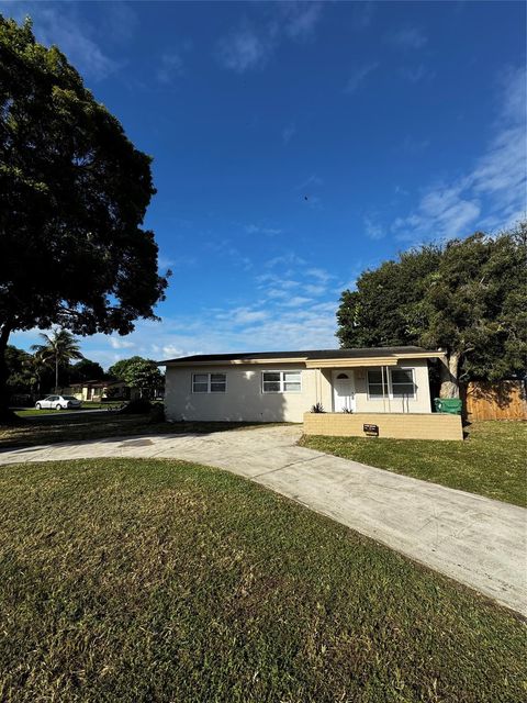 12950 NW 17 CT Miami FL 33167