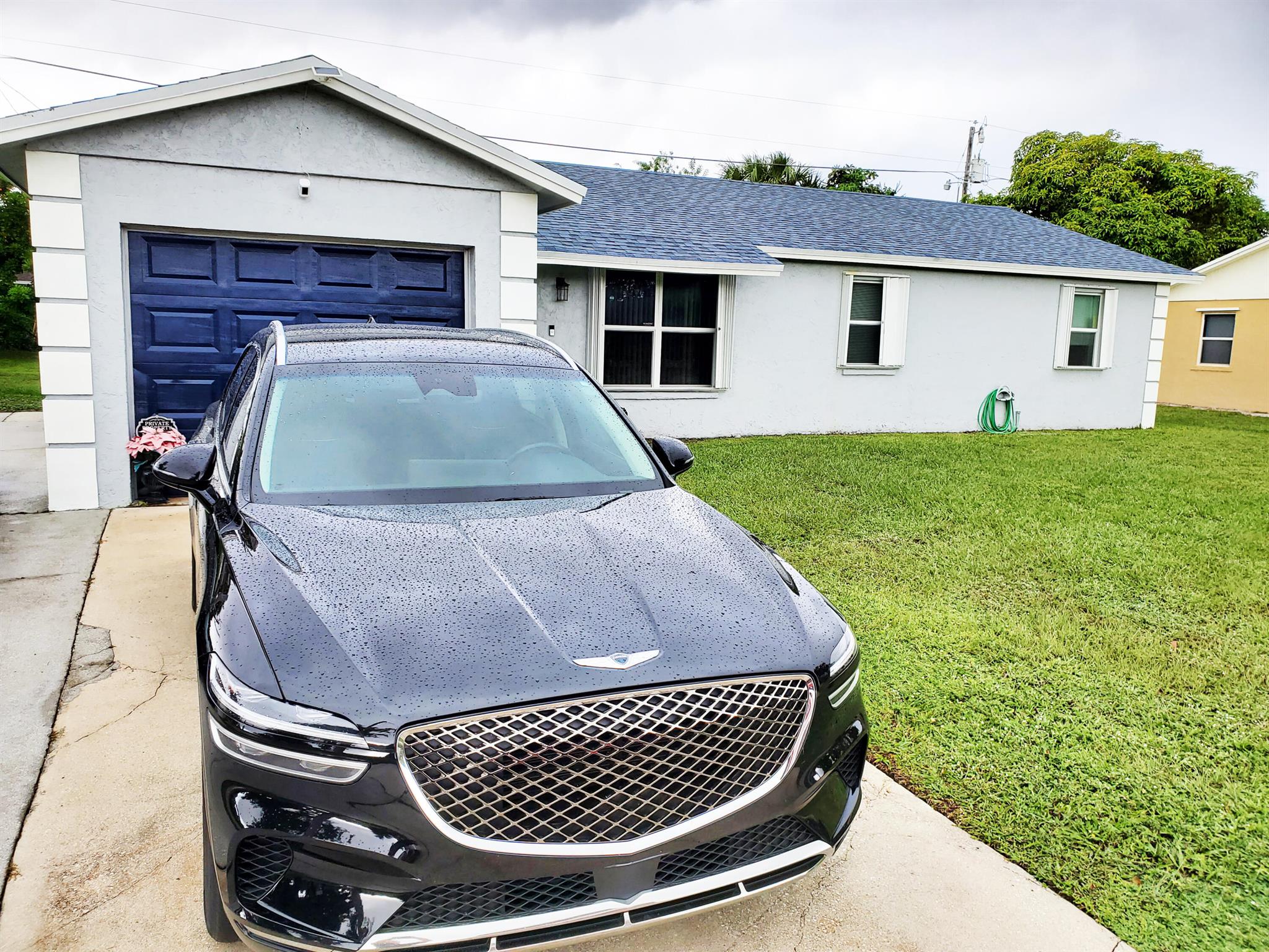 1477 N Mangonia Drive