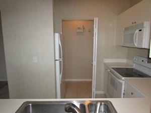 SST ANDREWS AT POLO CLUB - Residential Lease