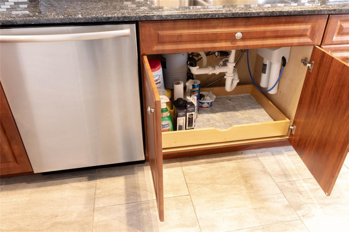 Oriole Gardens - Residential