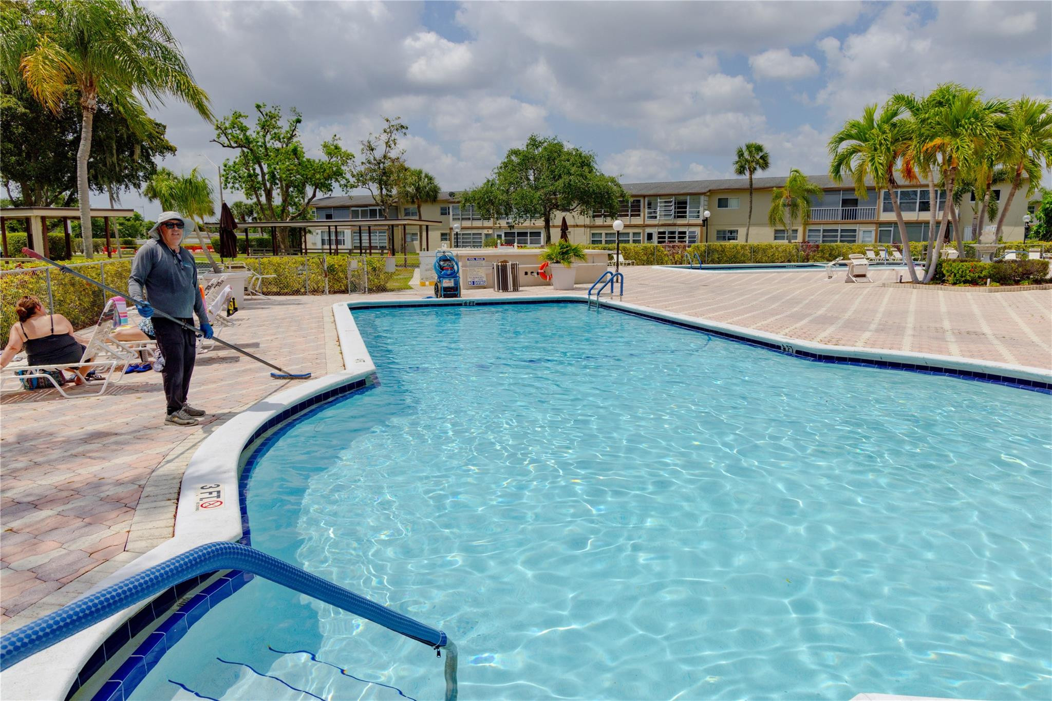 Oriole Gardens - Residential